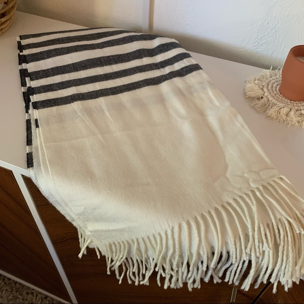 Gap Brushed Flannel Scarf